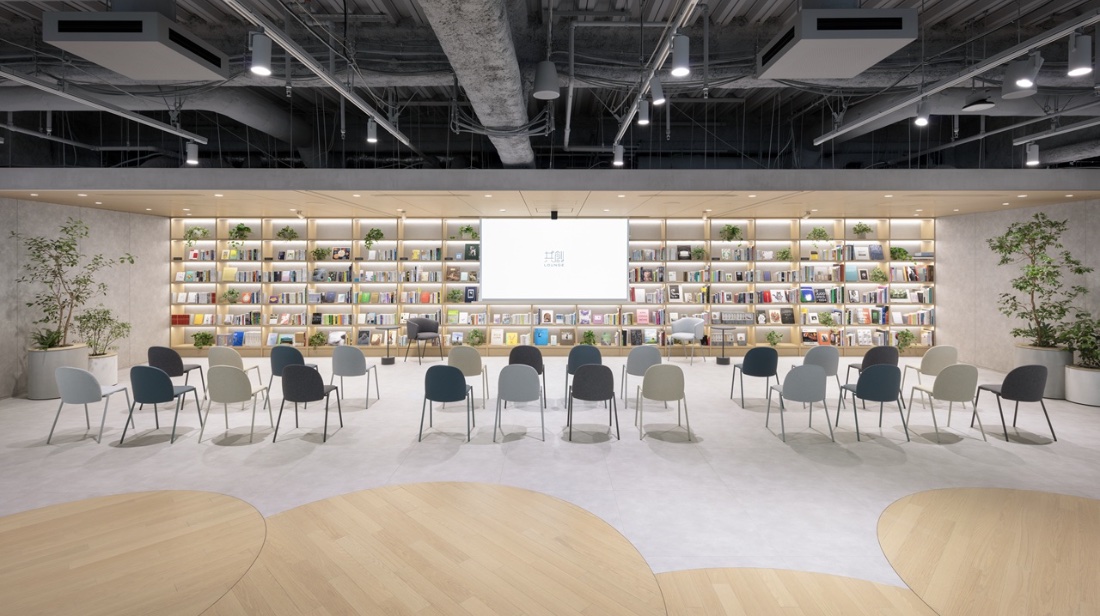 共創LOUNGE LIBRARYエリア